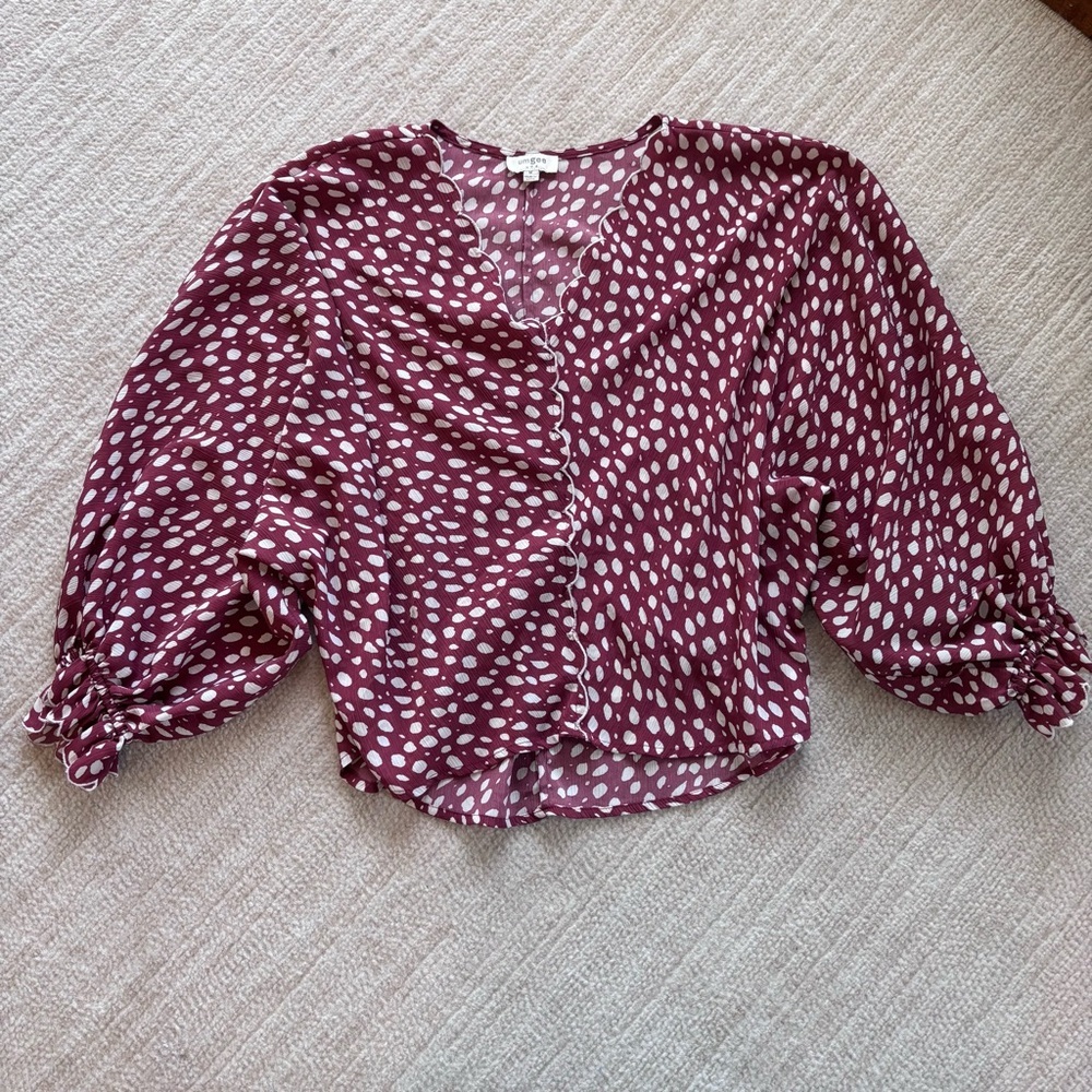 Umgee Wine & Ivory Dot Puff Sleeve Blouse